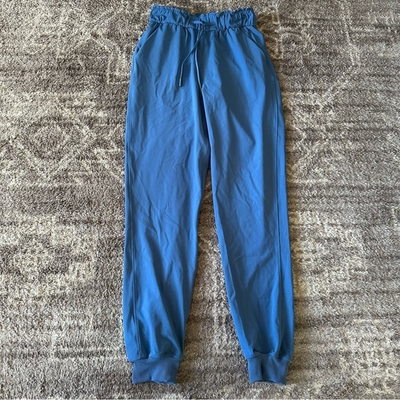 Lululemon Stretch High-Rise Jogger Full Length Soft Blue Denim Size 2 - Picture 5 of 13